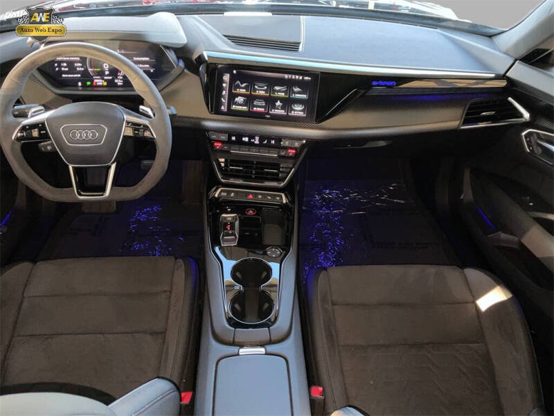 2022 Audi e-tron GT quattro Prestige