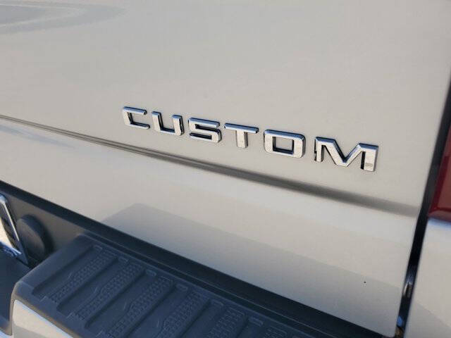 2021 Chevrolet Silverado 1500 Custom