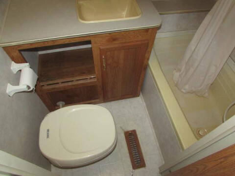 1998 Damon HORNET 31F