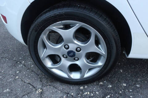 2011 Ford Fiesta SES