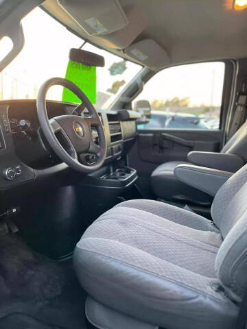 2017 Chevrolet Express 2500