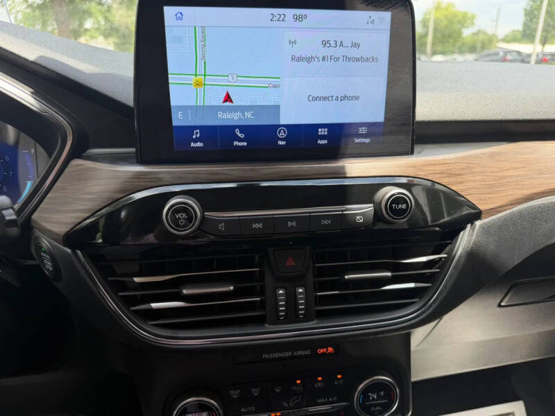 2020 Ford Escape Titanium