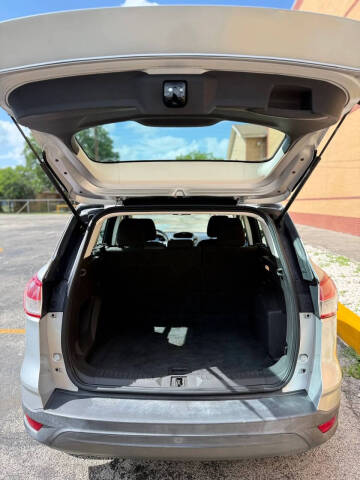 2016 Ford Escape S