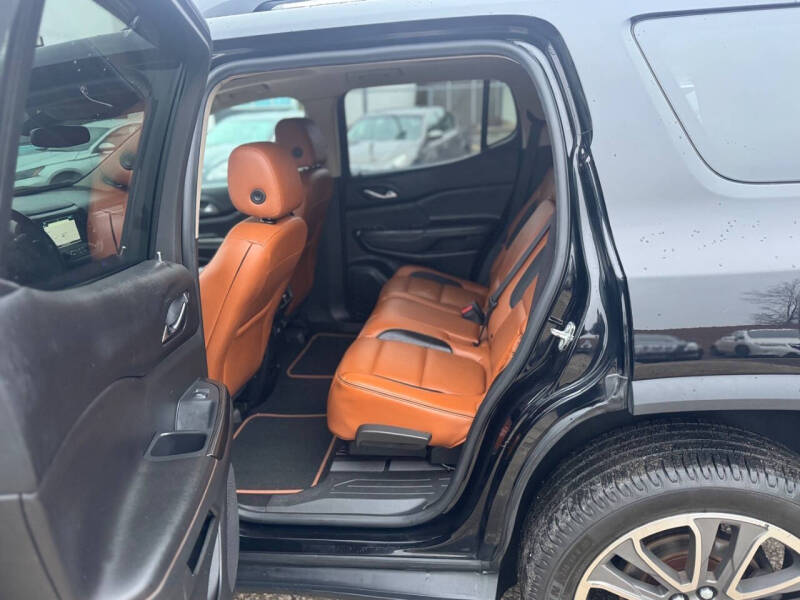 2017 GMC Acadia SLT-1