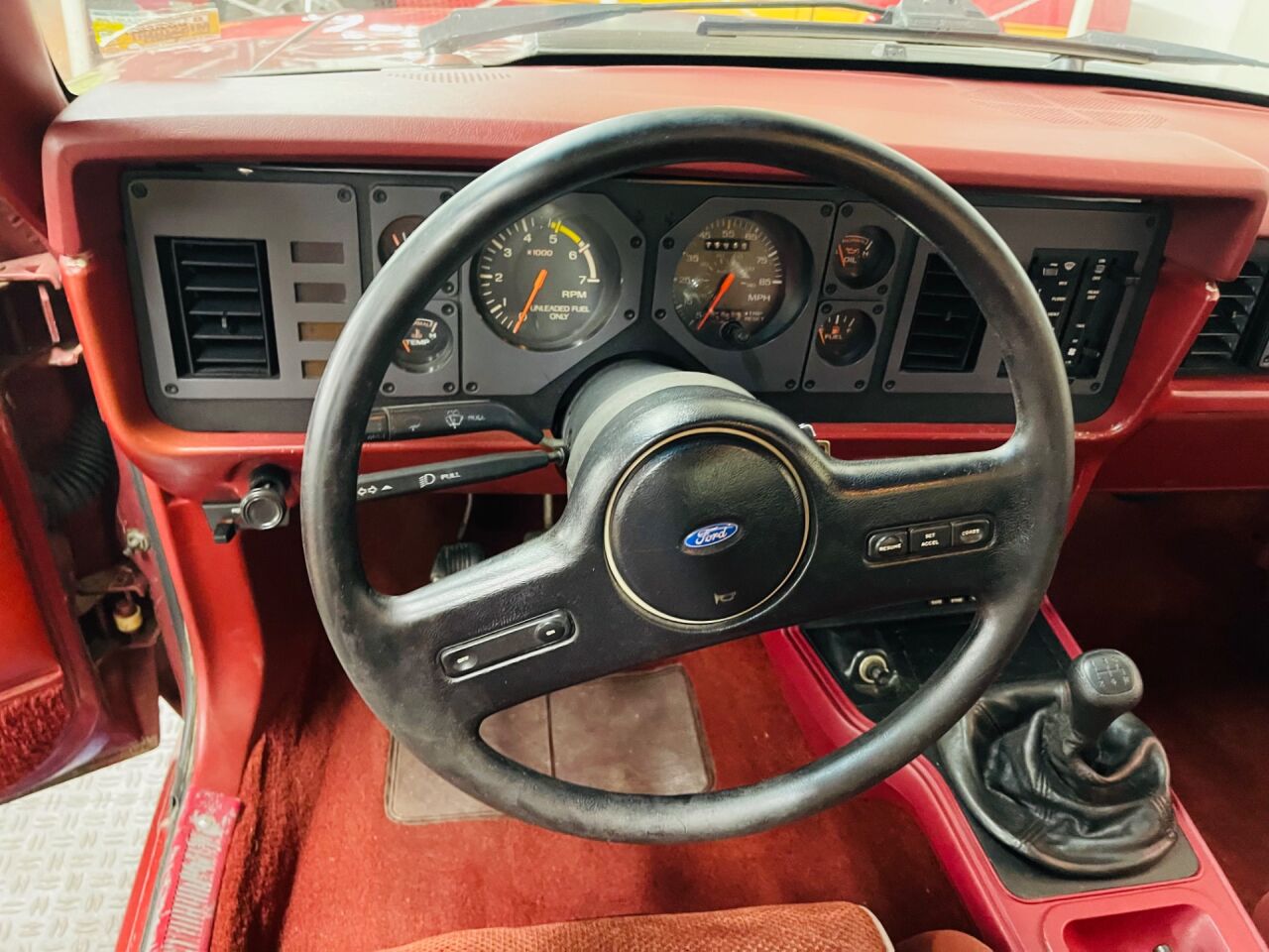1986 Ford Mustang 27