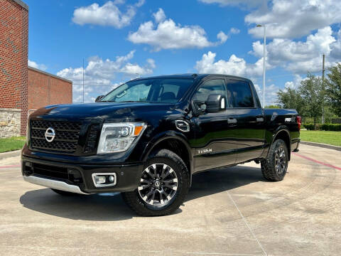 2017 Nissan Titan for sale at AUTO DIRECT in Houston TX