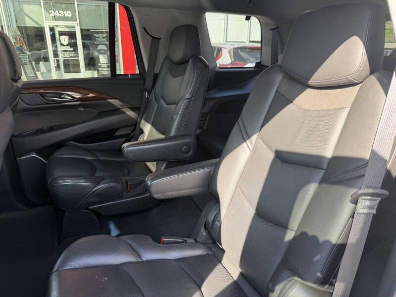 2019 Cadillac Escalade Luxury