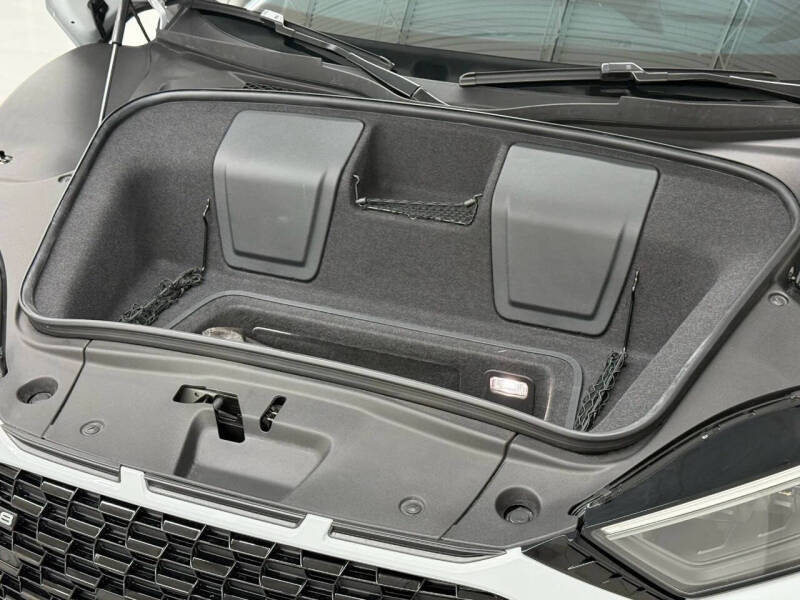 2022 Audi R8 5.2 V10 performance