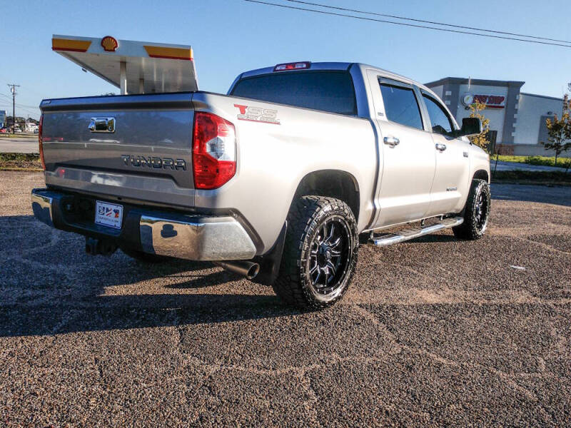 2016 Toyota Tundra SR5