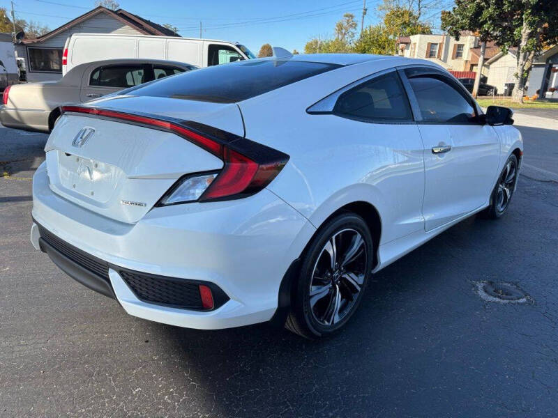 2017 Honda Civic Touring
