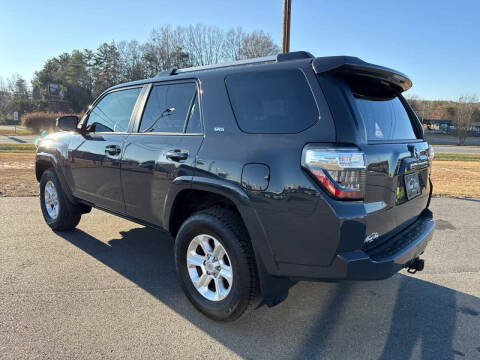 2024 Toyota 4Runner SR5