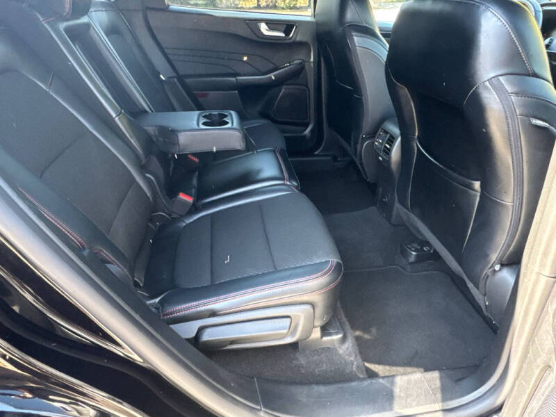 2025 Ford Escape ST-Line