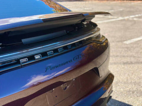 2023 Porsche Panamera GTS