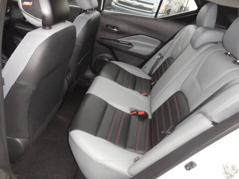 2021 Nissan Kicks SR