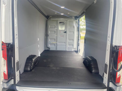 2025 Ford Transit 250