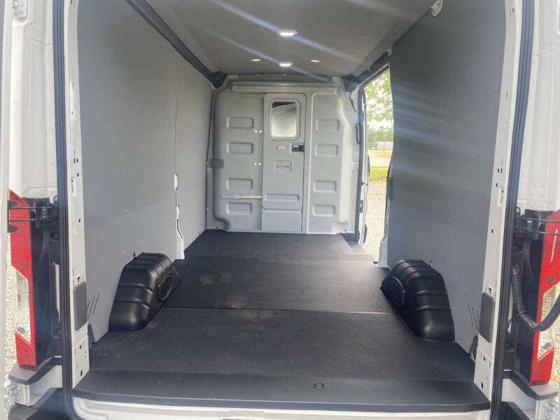 2025 Ford Transit 250