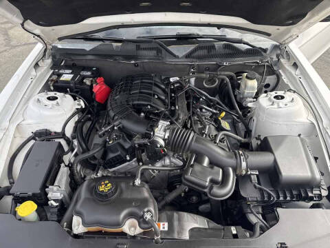 2012 Ford Mustang V6