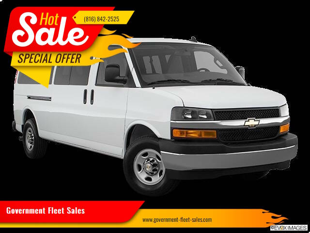 2018 Chevrolet Express Passenger LS's photo