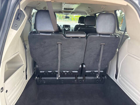 2016 Chrysler Town and Country Touring