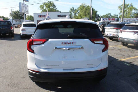 2023 GMC Terrain SLE