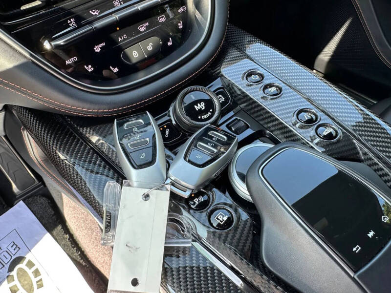 2023 Aston Martin DBX 707