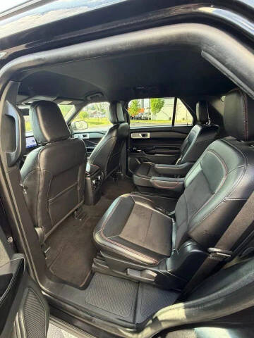2023 Ford Explorer ST-Line