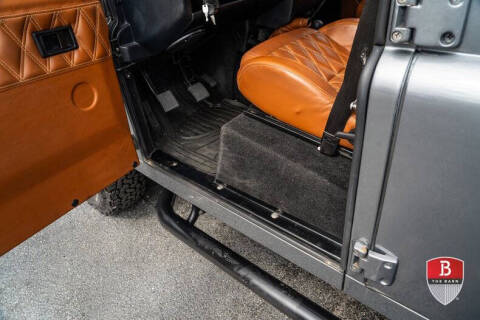 1987 Land Rover Defender