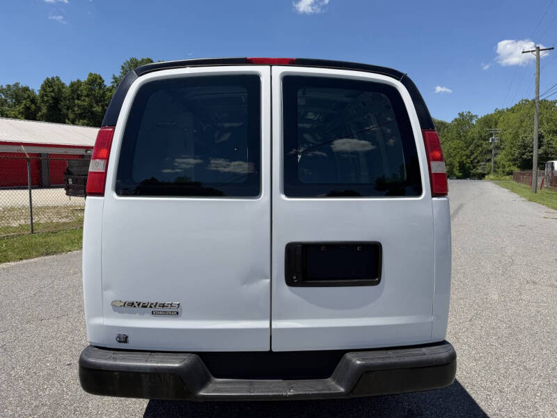 2016 Chevrolet Express 2500