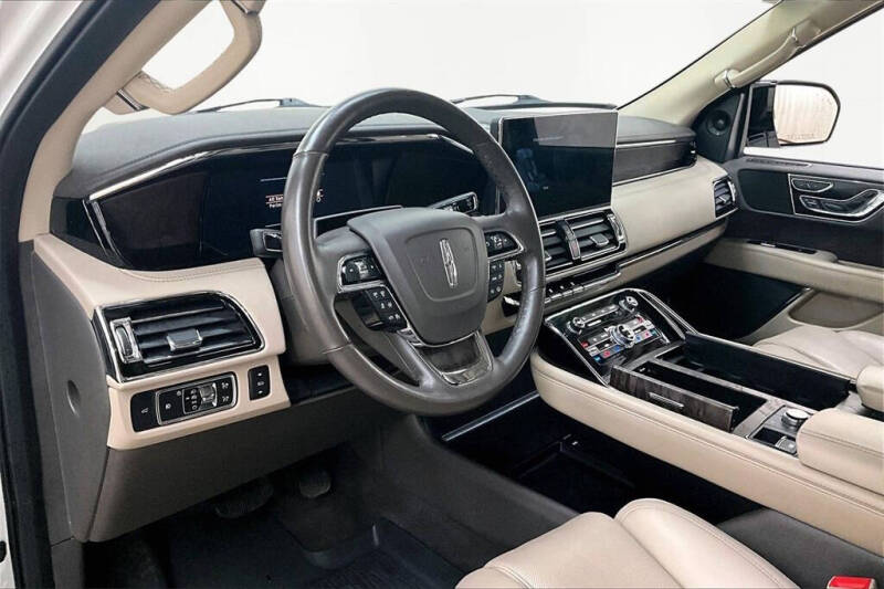 2023 Lincoln Navigator Reserve