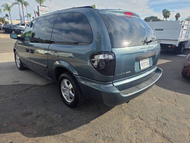 2006 Dodge Grand Caravan SE
