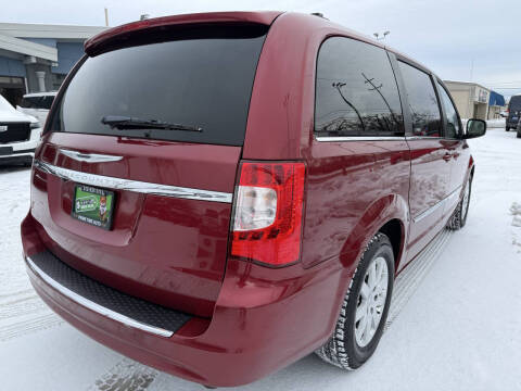2013 Chrysler Town and Country Touring