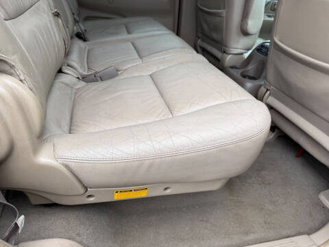 2004 Toyota Sequoia SR5