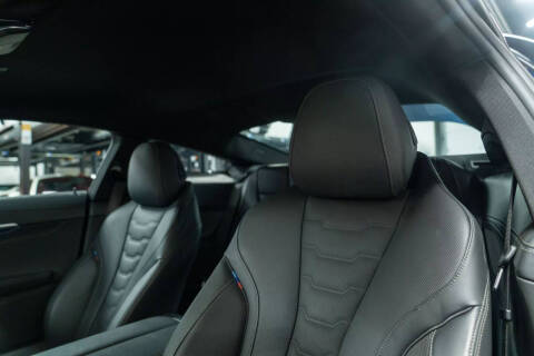 2025 BMW 8 Series 840i