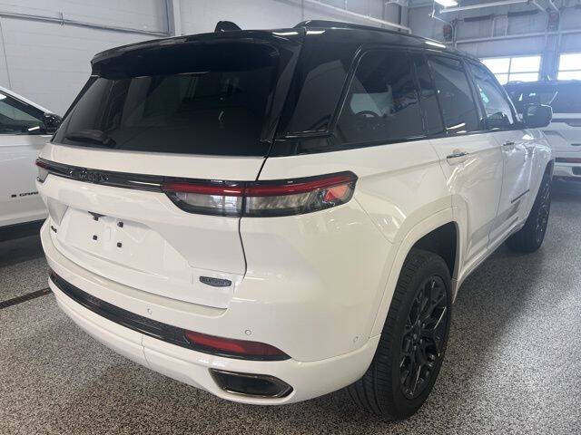 2025 Jeep Grand Cherokee Summit