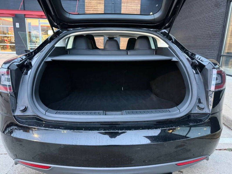 2015 Tesla Model S 70D