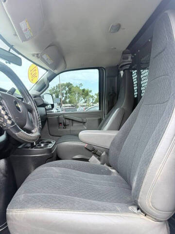2021 Chevrolet Express 2500