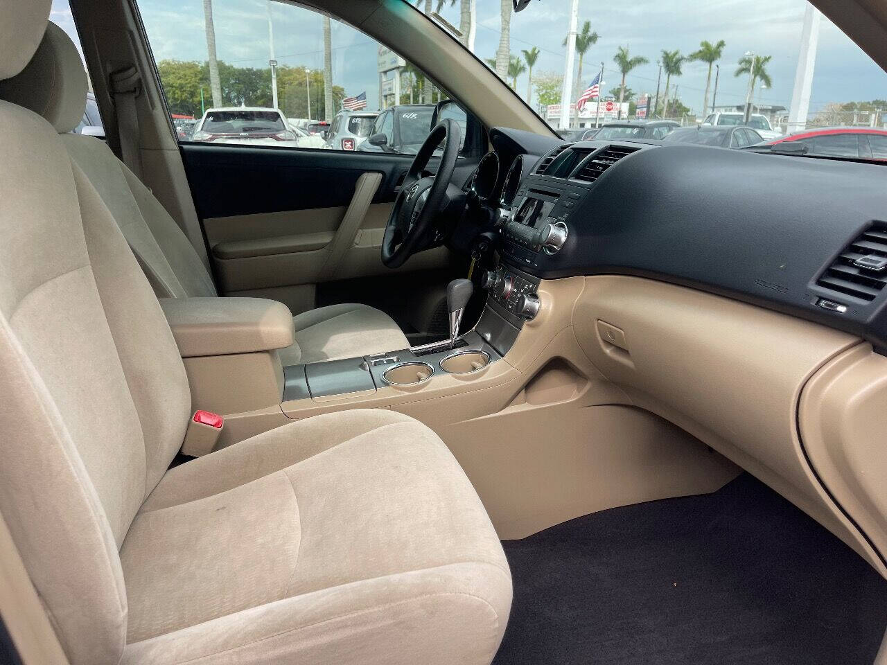 2011 Toyota Highlander  - $13,900