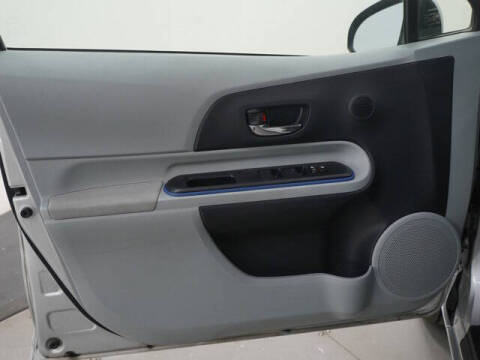 2013 Toyota Prius c Two