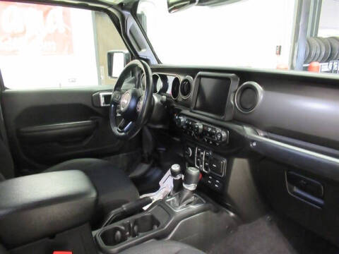 2021 Jeep Gladiator Willys