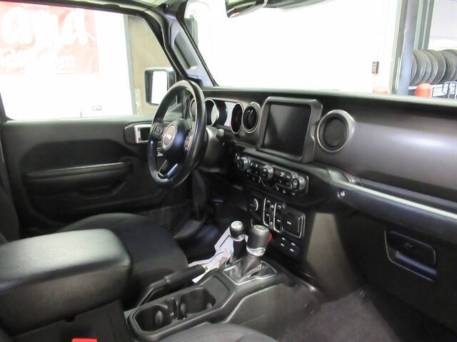 2021 Jeep Gladiator Willys