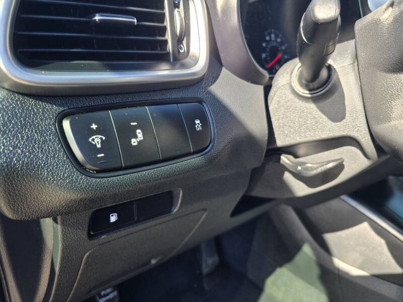 2020 Kia Sorento LX V6