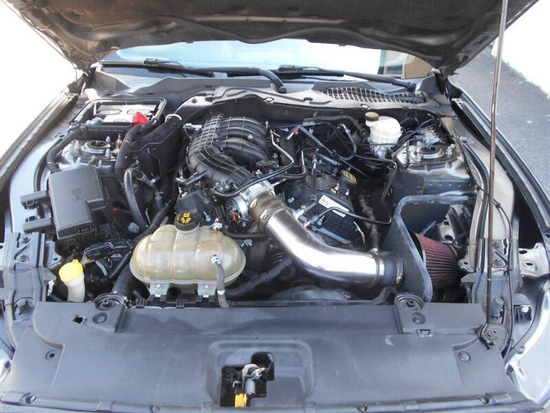 2016 Ford Mustang V6