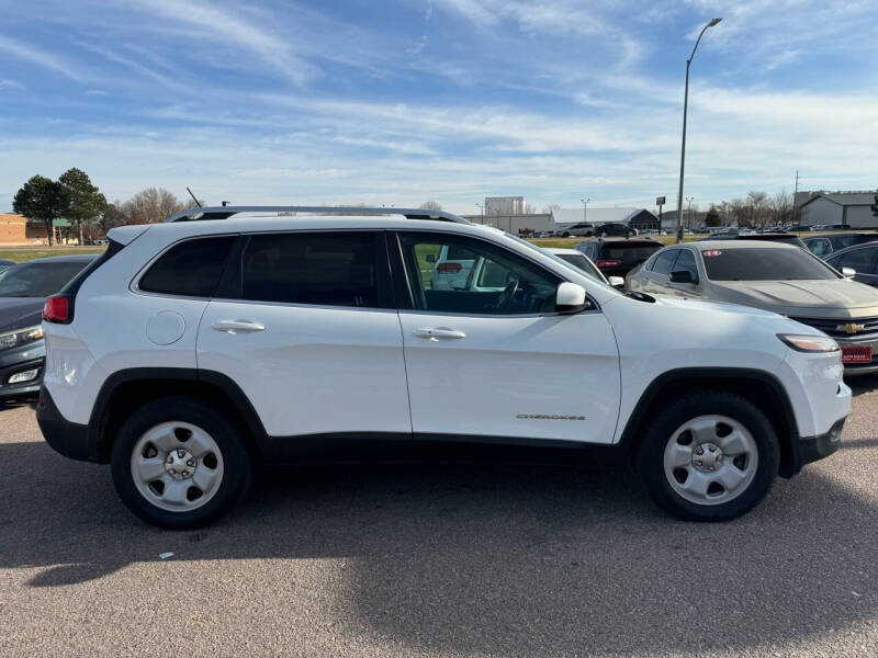 2014 Jeep Cherokee Latitude photo 21