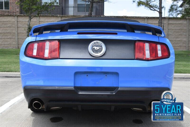 2011 Ford Mustang GT Premium