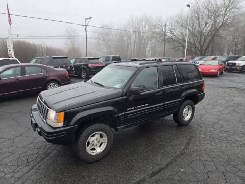 1998 Jeep Grand Cherokee for sale at J & S Snyder's Auto Sales & Service in Nazareth PA