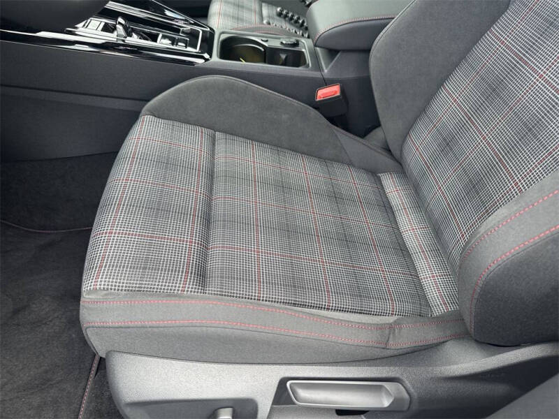 2025 Volkswagen Golf GTI S