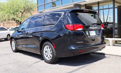2021 Chrysler Voyager LX