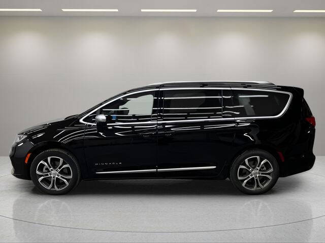 2025 Chrysler Pacifica Pinnacle