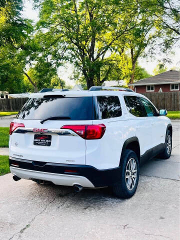 2017 GMC Acadia SLE-2