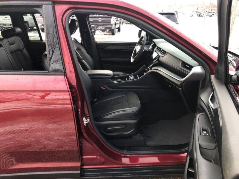 2024 Jeep Grand Cherokee Altitude